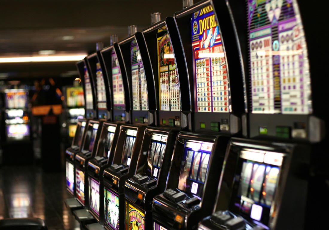 £225 ILMAINEN SIRU osoitteessa 777 Kasino